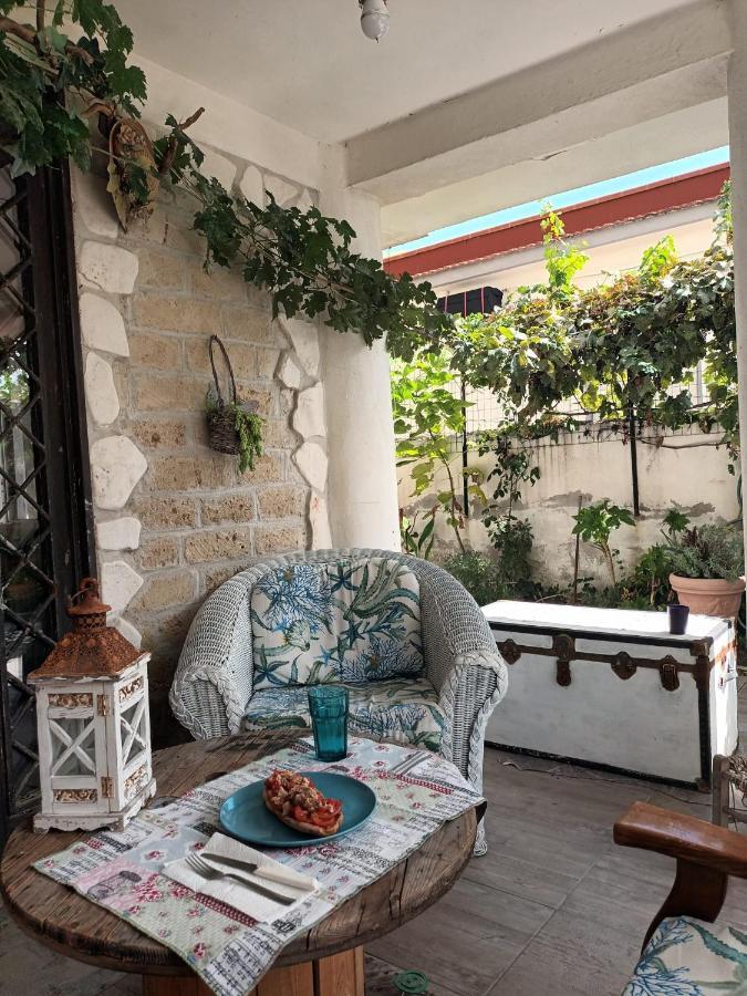 Bed and Breakfast Mari En Castel Volturno Exterior foto
